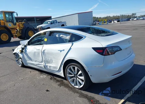2018 Tesla Model 3 Long Range/Mid Range from USA, damaged, VIN 5YJ3E1EA6JF050149